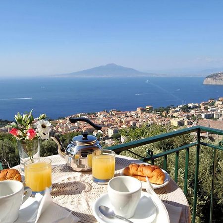 Casa Vacanze Chery Sorrento Exterior photo